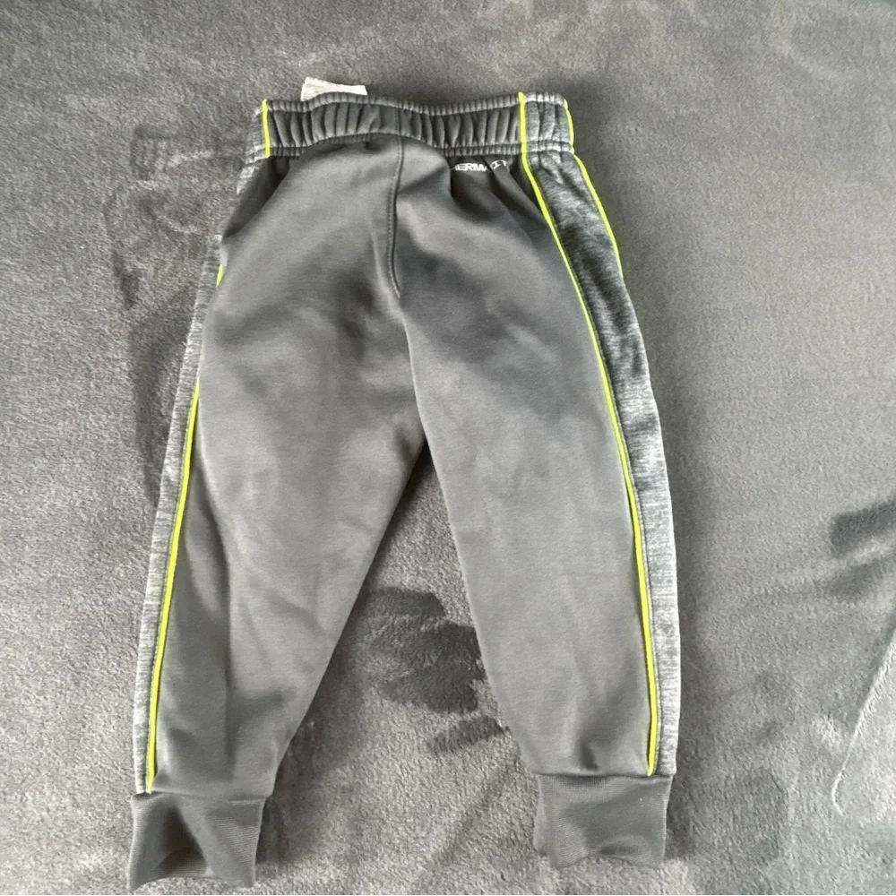 Nike Therma Fit Track Suit Hoodie & Pants Set‎ Toddlers 2T Gray